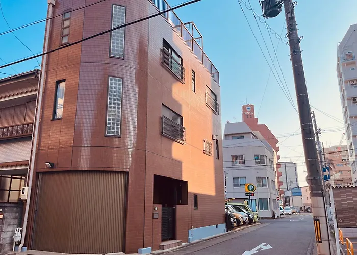 三木屋mikiya 名古屋駅徒歩約600Ｍ最大9人貸切一棟 広々の132平方 コンビニ徒歩1分